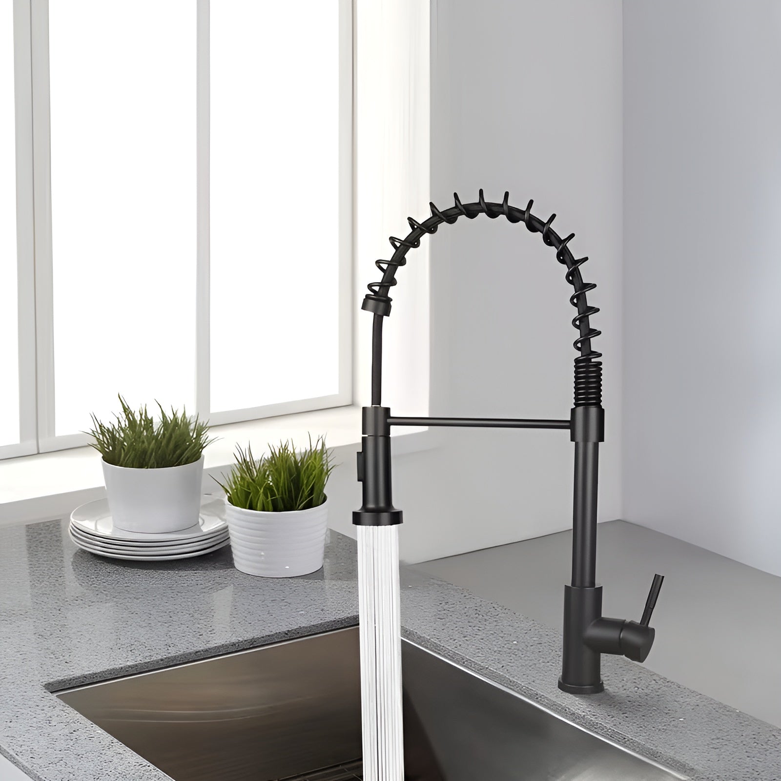 Bateria kuchenna ze stali nierdzewnej z wyciąganą wylewką - funkcja obrotu o 360° zapewnia wydajne czyszczenie i elastyczność użytkowania 4
