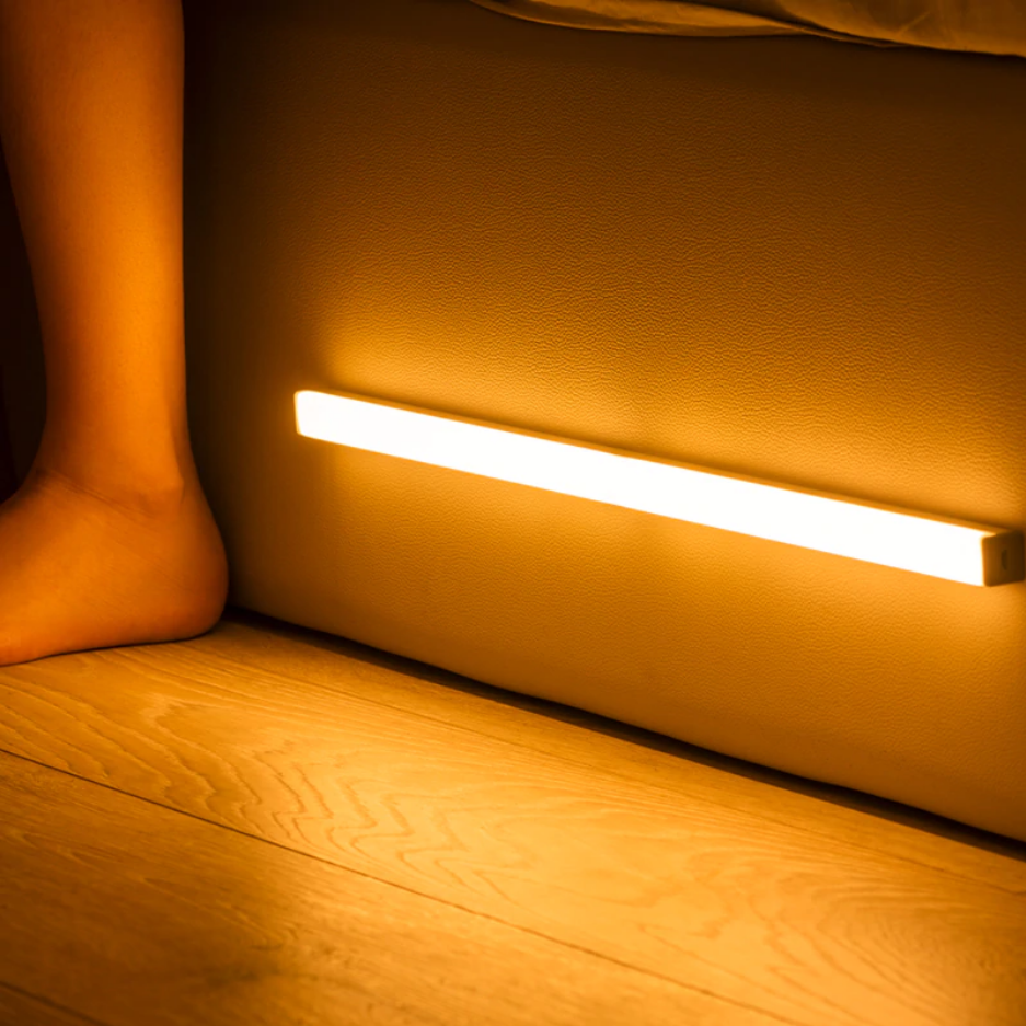 Bezprzewodowa Lampa LED z Czujnikiem Ruchu – Nowoczesne Oświetlenie do Wnętrz, Łatwy Montaż, Energooszczędna, Biała 4