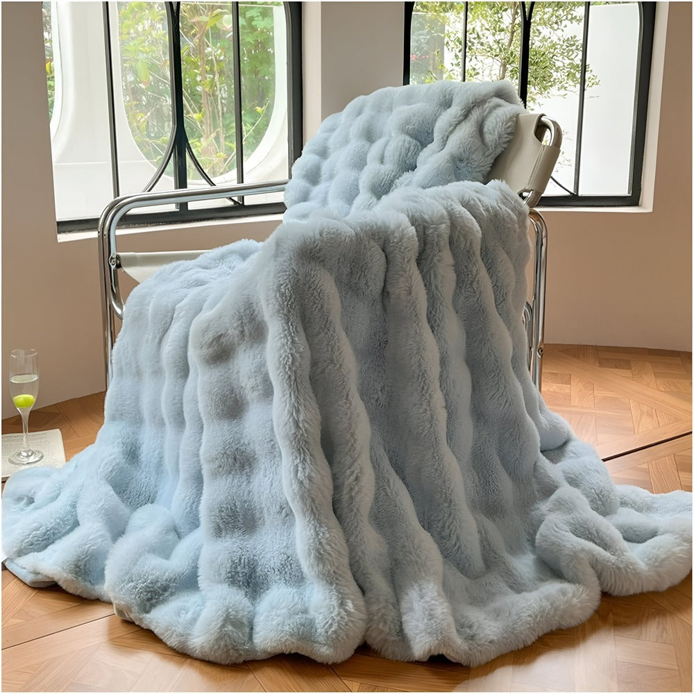 Ciepły Koc Fleece 100x160cm – Elegancki i Miękki Koc do Użytku w Domu i w Podróży 11