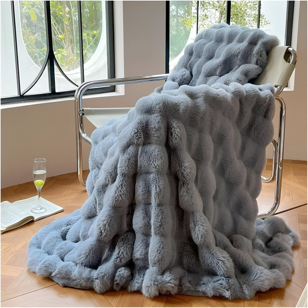 Ciepły Koc Fleece 100x160cm – Elegancki i Miękki Koc do Użytku w Domu i w Podróży 12