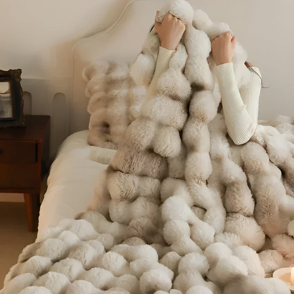 Ciepły Koc Fleece 100x160cm – Elegancki i Miękki Koc do Użytku w Domu i w Podróży 5