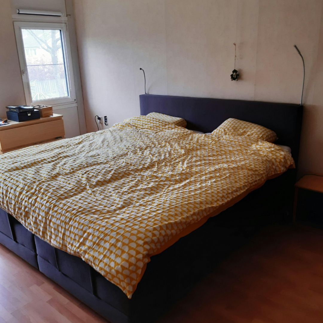 Czarny Kinkiet Ścienny z Regulowanym Światłem – Minimalistyczna Lampa na Ścianę do Sypialni i Salonu 5