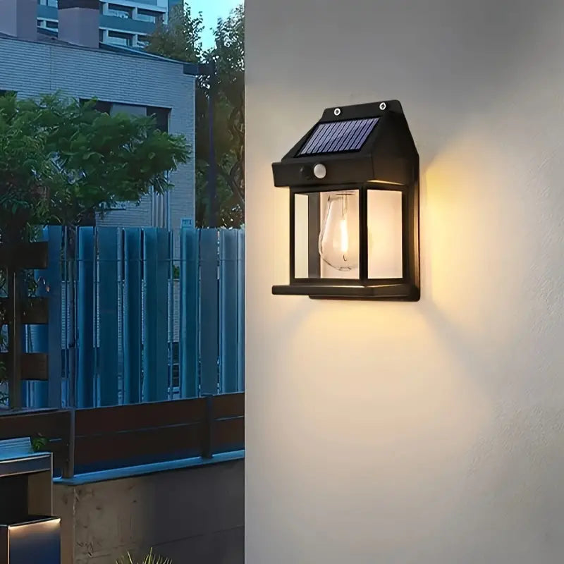 Solarna lampa ścienna – 3 tryby oświetlenia, zasięg 8 m
