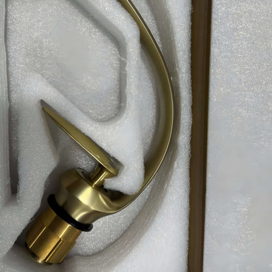 Kran kuchenny i łazienkowy z mosiądzu – Minimalistyczny design z podwójną kontrolą temperatury, łatwy w instalacji i funkcjonalny 0