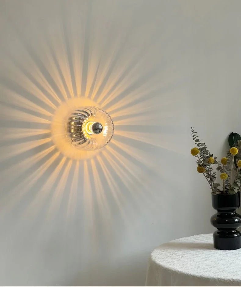 Lampa Ścienna Bauhaus w Stylu Skandynawskim, Szklana Kinkiet Ścienny do Nowoczesnych Wnętrz, Metal i Szkło, E14, Ø16cm 6