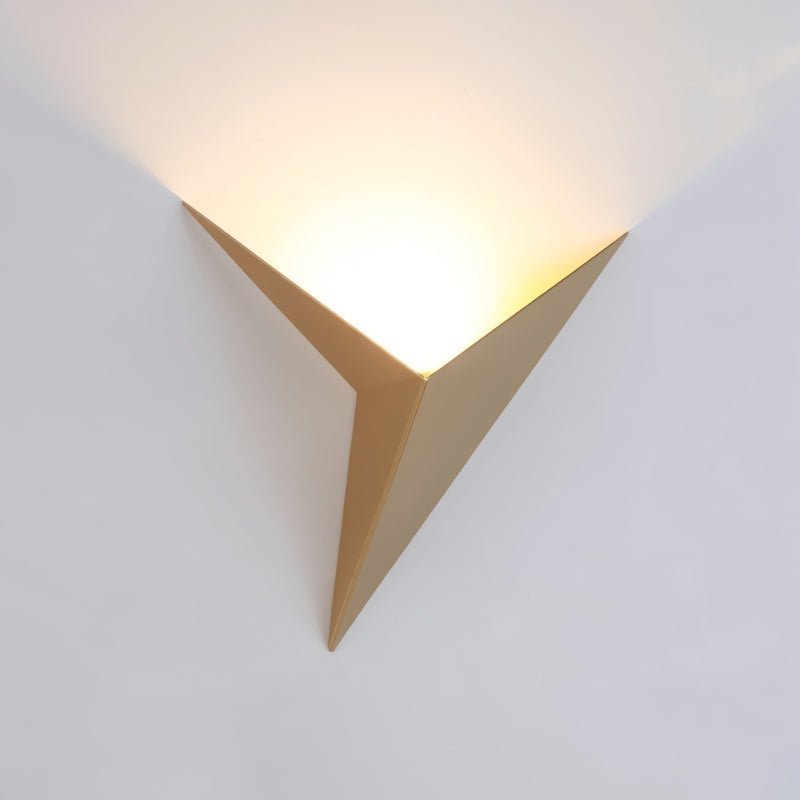 Lampa Ścienna Ezio z Aluminium w Białym, Czarnym i Złotym Wykończeniu – Minimalistyczny Kinkiet Ścienny z Zintegrowanym Oświetleniem LED 2