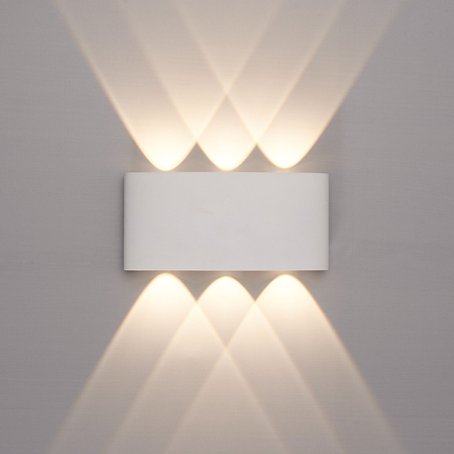 Lampa Ścienna Wodoodporna IP65 w Kolorze Czarnym i Białym – Nowoczesny Kinkiet Ścienny LED do Użytku Zewnętrznego 3