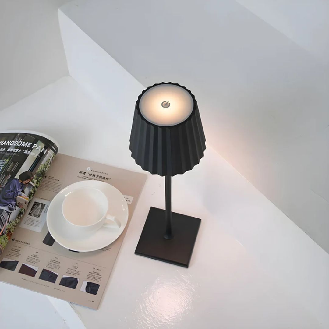 Lampa Stołowa Bezprzewodowa LED z Dotykowym Ściemniaczem – Aluminiowa Lampka Nocna do Salonów i Ogrodów 4