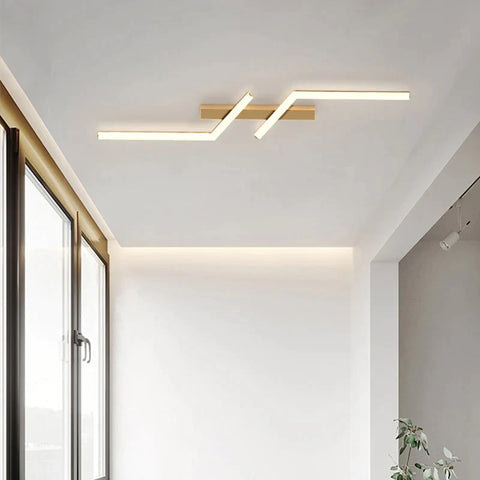 Lampa Sufitowa LED Czarna i Złota do Salonu – Nowoczesna Lampy Sufitowe w Minimalistycznym Stylu 2