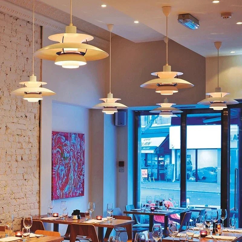 Lampa Sufitowa Luis Parlu Luxe w Stylu Skandynawskim do Salonu – Elegancka Lampa Sufitowa Wisząca z Metalowym Wykończeniem 4