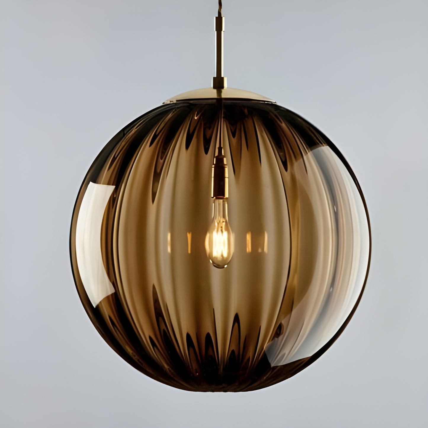 Lampa Wisząca z Eleganckim Designem i Miękkim Światłem – Idealna Lampa do Salonu i Jadalni