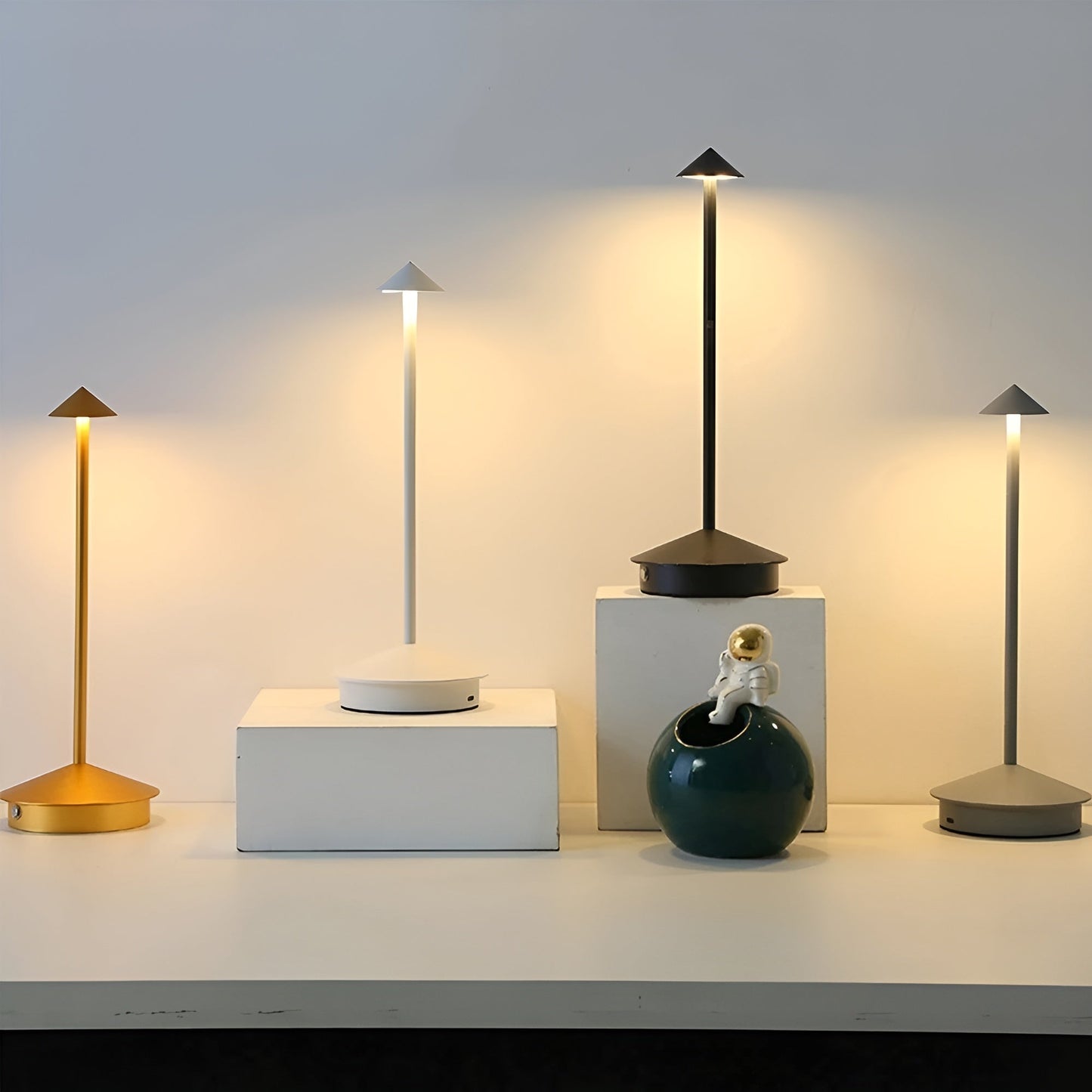 Lampa biurkowa LED z USB Type-C – Nowoczesne, energooszczędne oświetlenie do biura i domu, regulowane temperatury barwowe