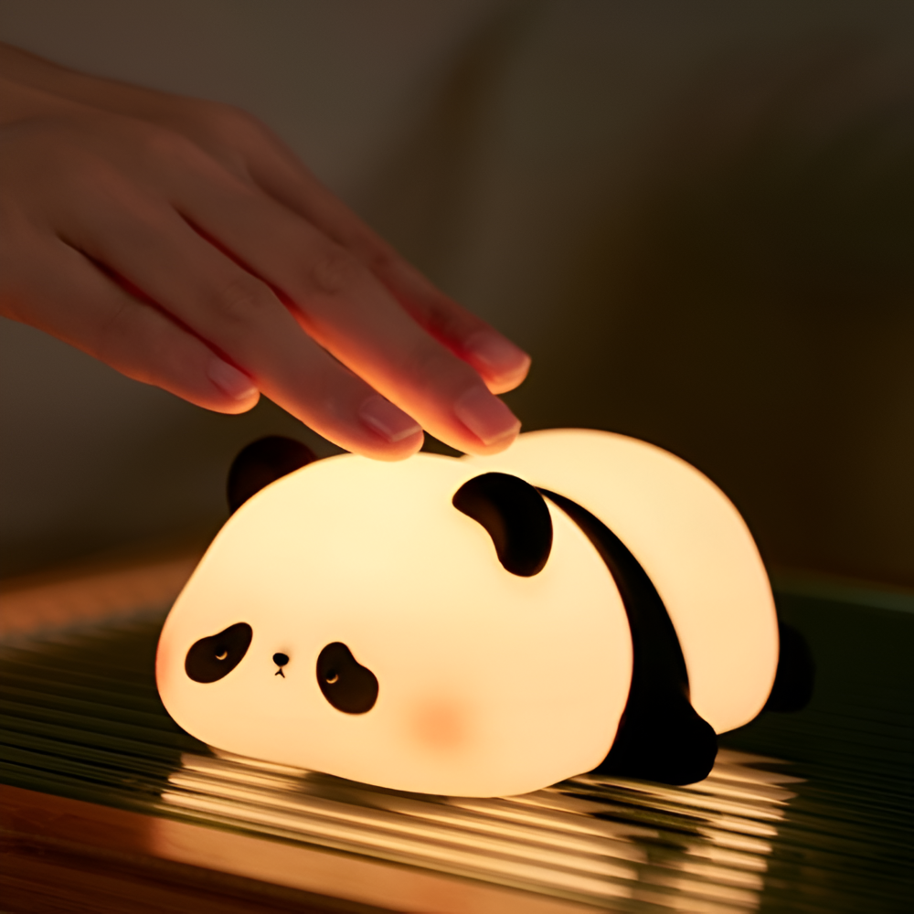 Lampka Nocna LED Panda do Sypialni i Pokoju Dziecięcego z Funkcją Zmiany Koloru, Ładowalna przez USB, Stylowy Design 0