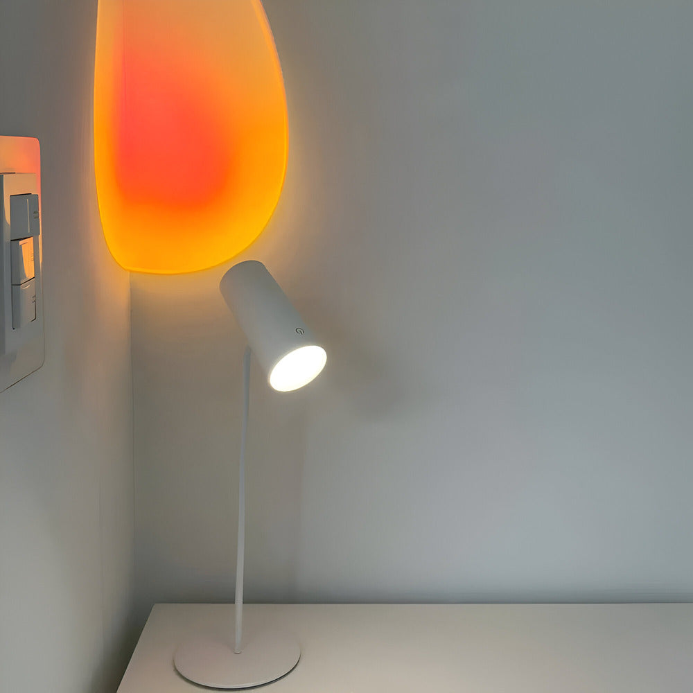Minimalistyczna Lampka Biurkowa LED z Regulowanym Światłem – Elegancka Lampa na Biurko w Stylu Nowoczesnym 3