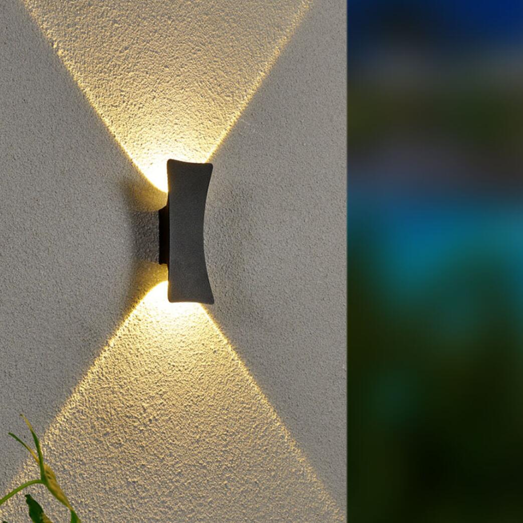 Nowoczesna Lampa Zewnętrzna z Aluminium – Owalna i Prostokątna, Odporna na Warunki Atmosferyczne, Idealna Nad Drzwi i na Dom 3