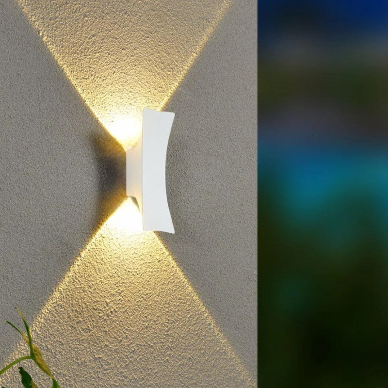Nowoczesna Lampa Zewnętrzna z Aluminium – Owalna i Prostokątna, Odporna na Warunki Atmosferyczne, Idealna Nad Drzwi i na Dom 9