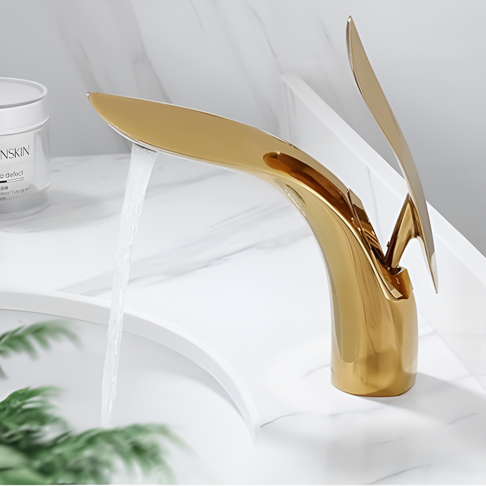 Nowoczesna mosiężna bateria łazienkowa – elegancki design z wodospadem, do montażu z jednym otworem i łatwej obsługi 5