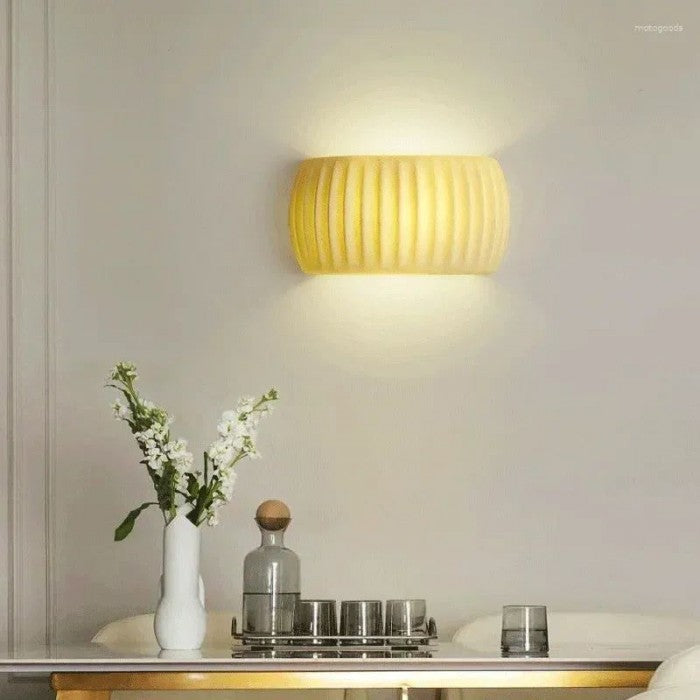 Nowoczesny Kinkiet Ścienny Art Deco z Harzu, Lampa na Ścianę z Miękkim Światłem, Idealna do Wnętrz, Lampka Nocna Ścienna 2