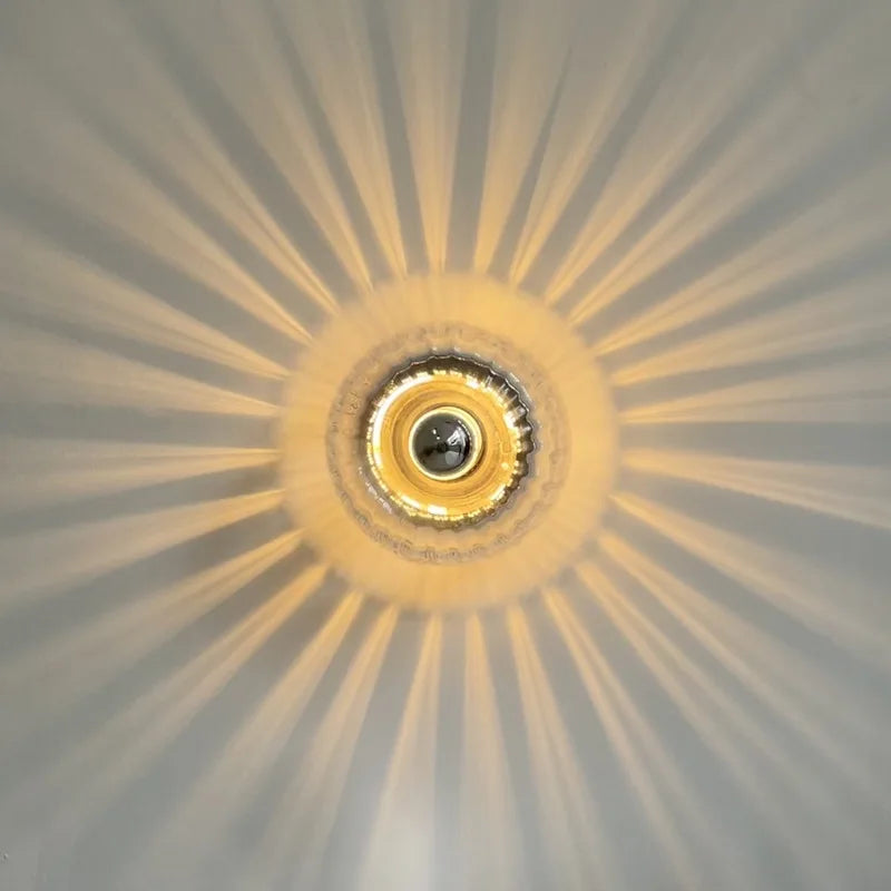 Nowoczesny Kinkiet Ścienny w Stylu Bauhaus z Metalu i Szkła – Lampa na Ścianę do Salonu i Korytarza 1