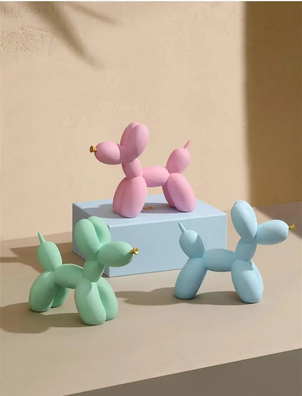 Rzeźba Kumo – Elegancka Inflatable Statua w Różnorodnych Kolorach, Wysokiej Jakości Żywica Epoksydowa, 23 cm x 9 cm x 18 cm 5
