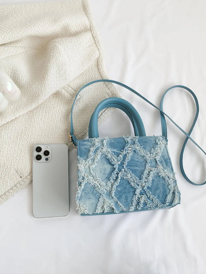Torba crossbody jeansowa z odczepianym pasem – boczny widok
