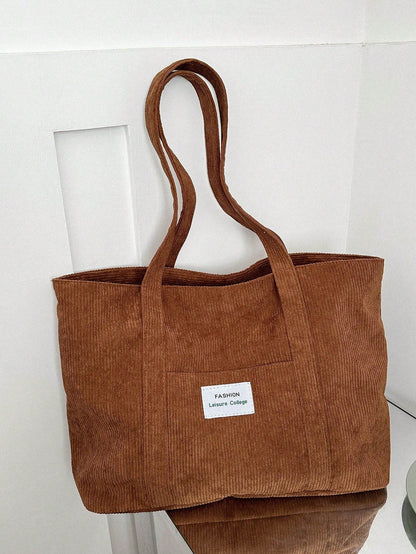 Sztruksowa torba shopper – detal uchwytu