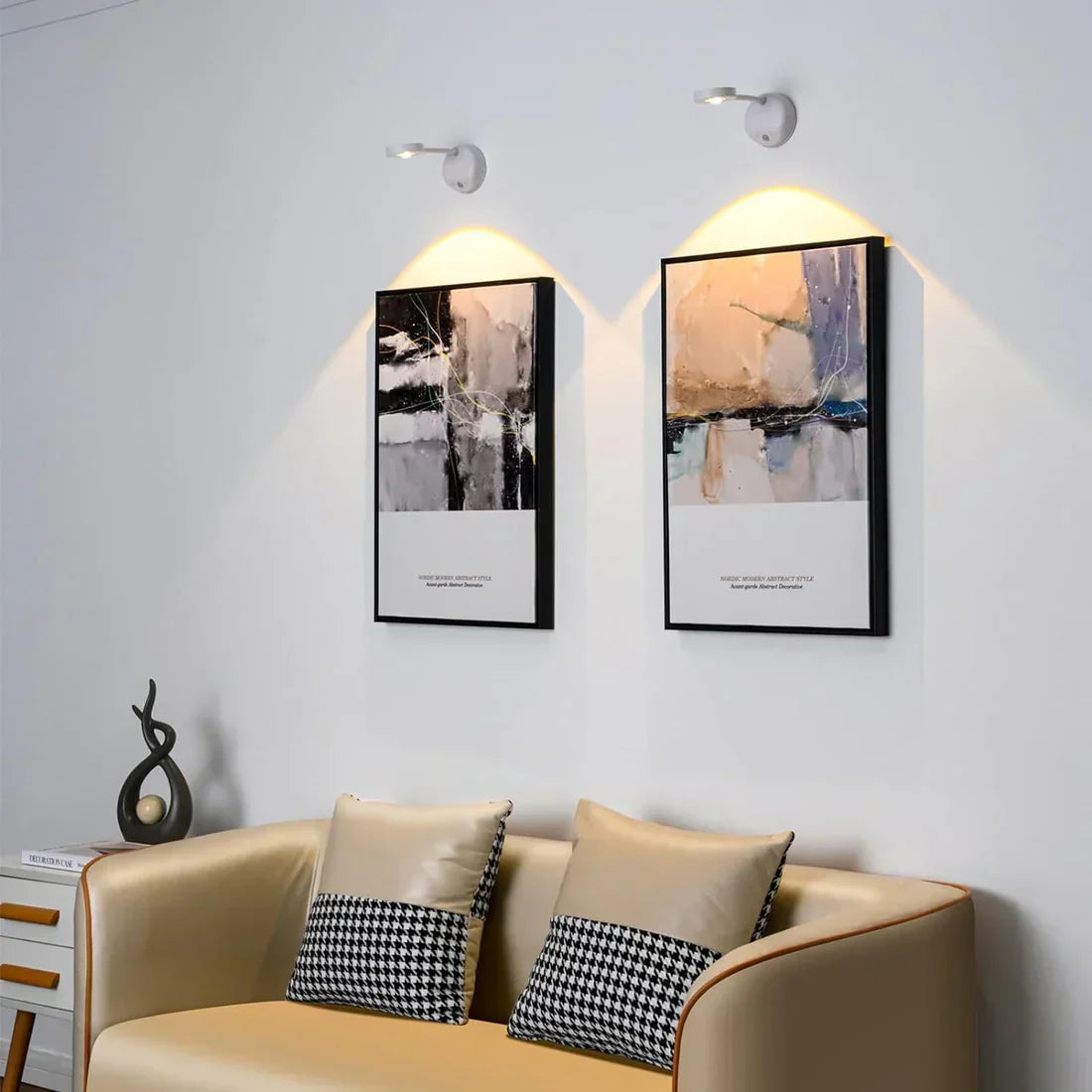 Zbliżenie na czujnik ruchu lampy ściennej LED