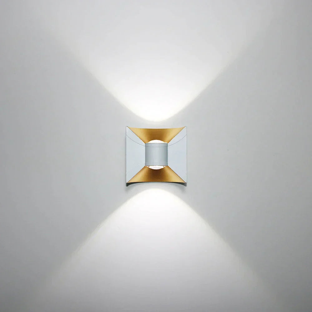 Zewnętrzna lampa ścienna LED – aluminiowa obudowa, kolor biały i czarny