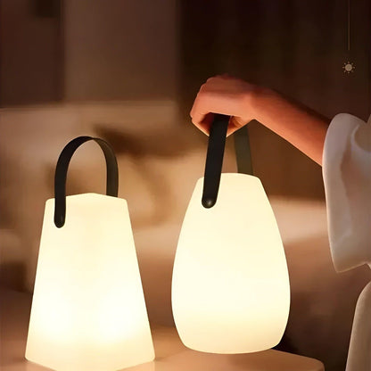 Bezprzewodowa lampa LED – Wodoodporna, przenośna lampa ogrodowa z pilotem | Idealna do wnętrz i na taras