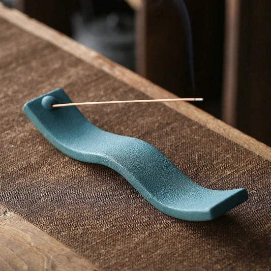 Ceramiczny Holder na Kadzidło Falisty – Elegancka Dekoracja do Wnętrz, Trwały Materiał, Idealny do Medytacji 0