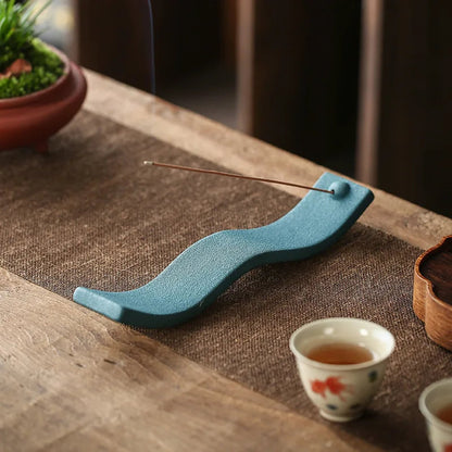 Ceramiczny Holder na Kadzidło Falisty – Elegancka Dekoracja do Wnętrz, Trwały Materiał, Idealny do Medytacji 5