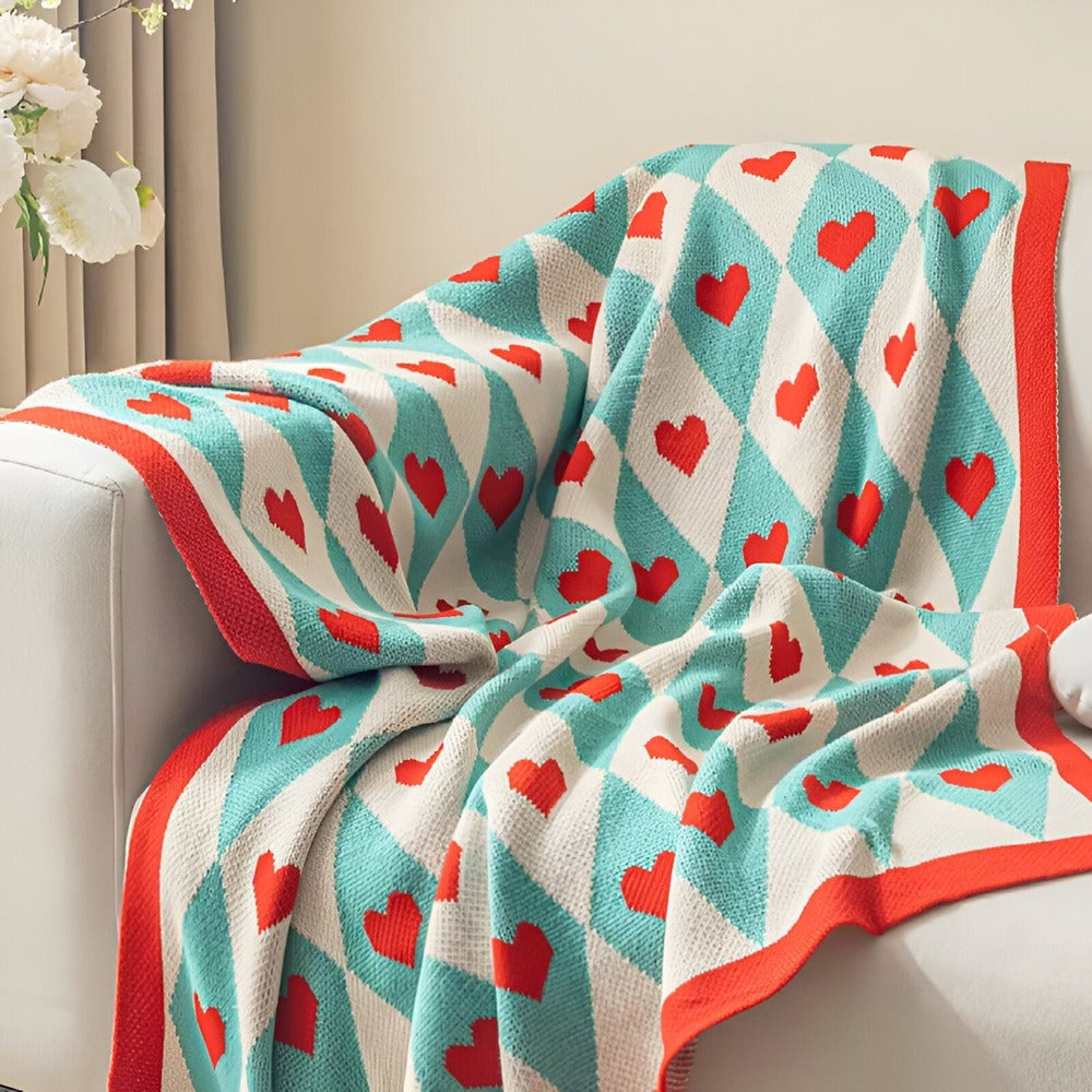 Ciepły Koc Fleece z Wzorem Serc 130x150 cm – Miękka Narzuta z Poliesteru i Bawełny do Użytku Całorocznego 1