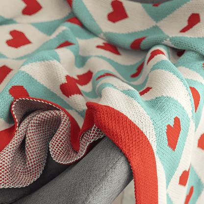 Ciepły Koc Fleece z Wzorem Serc 130x150 cm – Miękka Narzuta z Poliesteru i Bawełny do Użytku Całorocznego 2