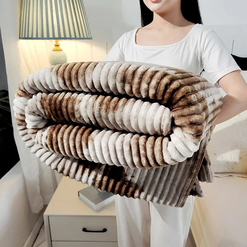 Ciepły Koc z Flaneli w Paski, Miękki Narzut na Sofę, Idealny do Drzemki, 150x200 cm 10