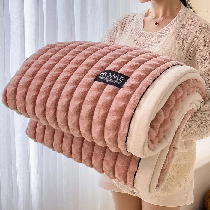 Koc do salonu coral fleece khaki – zdjęcie produktowe