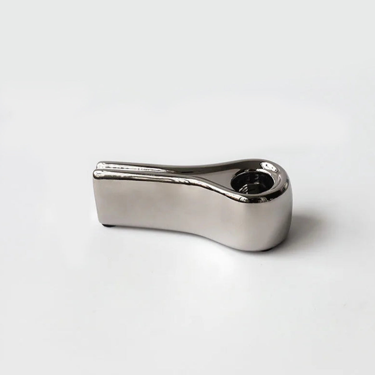 Elegancki Świecznik Ceramiczny w Geometrycznym Kształcie – Srebrne Wykończenie, 15 cm do Wnętrz 12