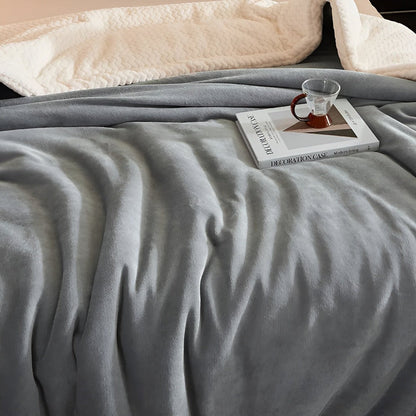 Gruby Koc Fleece 100x150 cm – Ciepły i Miękki Koc Idealny na Zimowe Wieczory, Wysoka Jakość, Łatwe Czyszczenie 2
