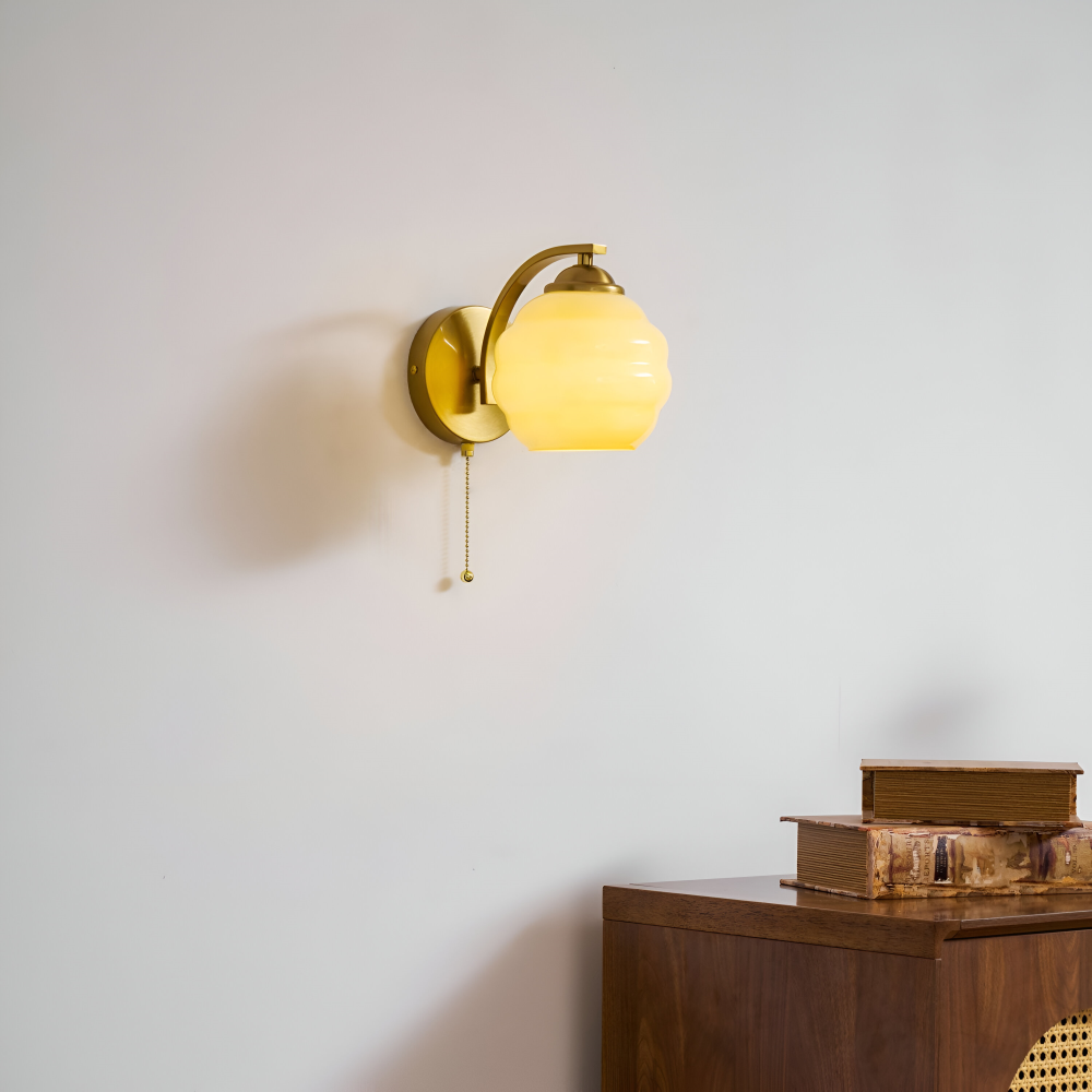 Kinkiet Ścienny Art Deco z Mlecznobiałą Kulą Ø 15 cm – Elegancki Kinkiet do Sypialni i Salonu 7