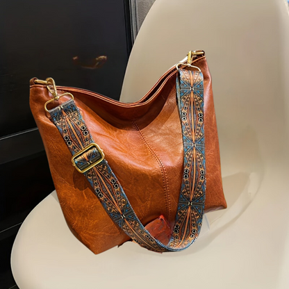Elegancka torebka skórzana retro – widok z przodu