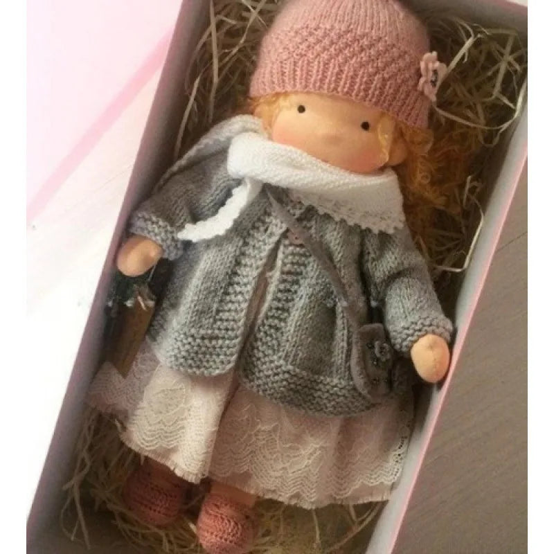 Lalka Waldorfska z Bawełny PP, Ręcznie Szyta z Kawaii Detalami, Idealna do Przytulania - 11 cm x 32 cm 20
