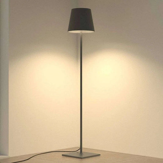 Lampa Podłogowa Czarna LED z Regulowaną Wysokością – Nowoczesna Lampa Stojąca do Wnętrz, Wodoodporna IP54 1