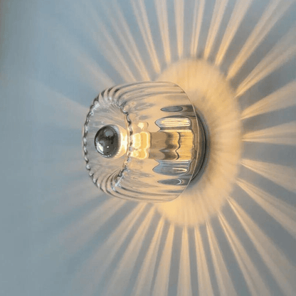 Lampa Ścienna Bauhaus w Stylu Skandynawskim, Szklana Kinkiet Ścienny do Nowoczesnych Wnętrz, Metal i Szkło, E14, Ø16cm 0