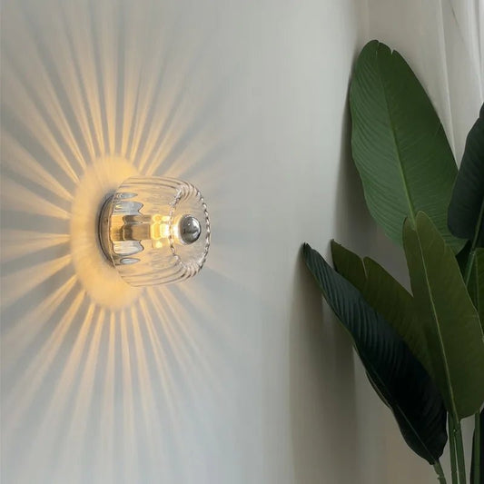 Lampa Ścienna Bauhaus w Stylu Skandynawskim, Szklana Kinkiet Ścienny do Nowoczesnych Wnętrz, Metal i Szkło, E14, Ø16cm 2