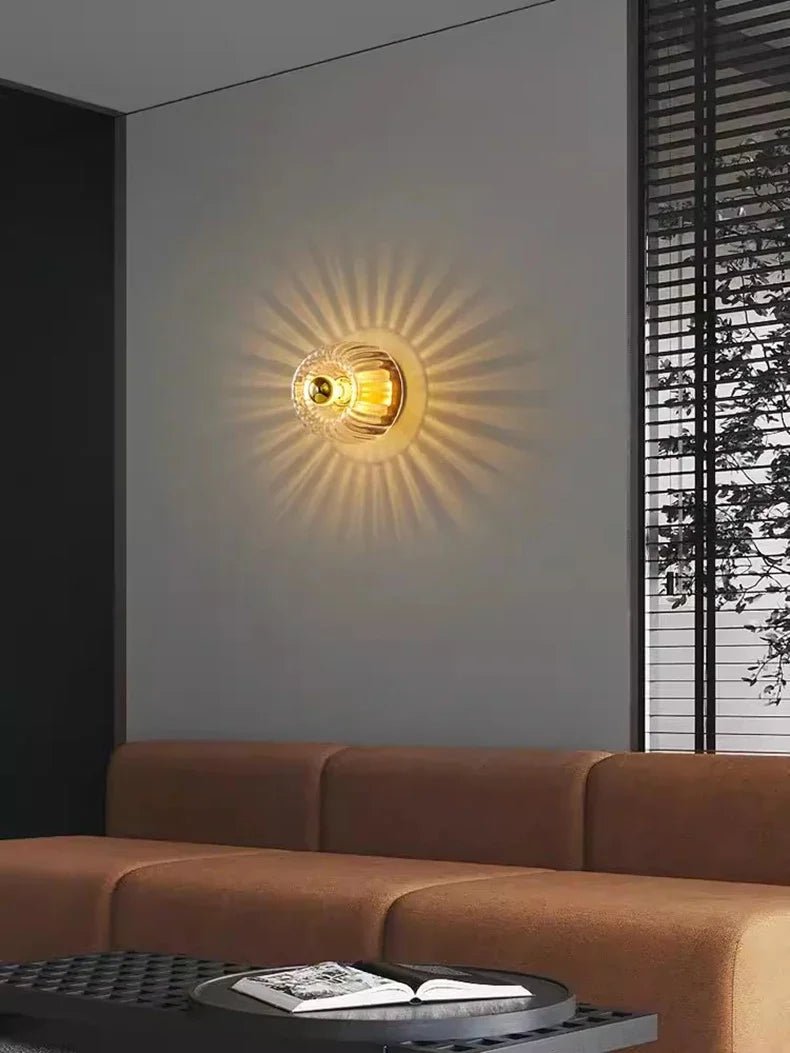 Lampa Ścienna Bauhaus w Stylu Skandynawskim, Szklana Kinkiet Ścienny do Nowoczesnych Wnętrz, Metal i Szkło, E14, Ø16cm 3