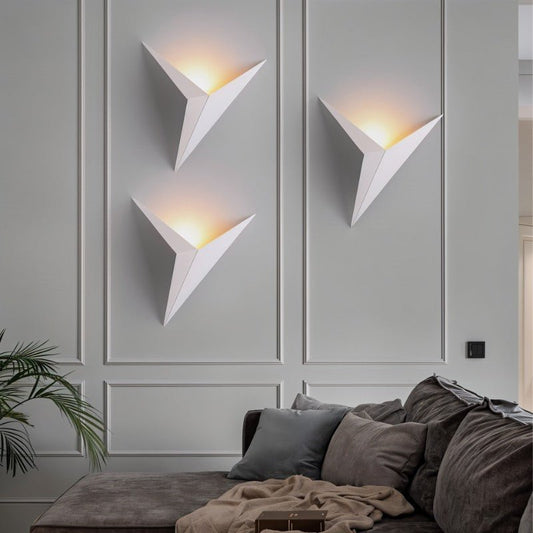 Lampa Ścienna Ezio z Aluminium w Białym, Czarnym i Złotym Wykończeniu – Minimalistyczny Kinkiet Ścienny z Zintegrowanym Oświetleniem LED 0