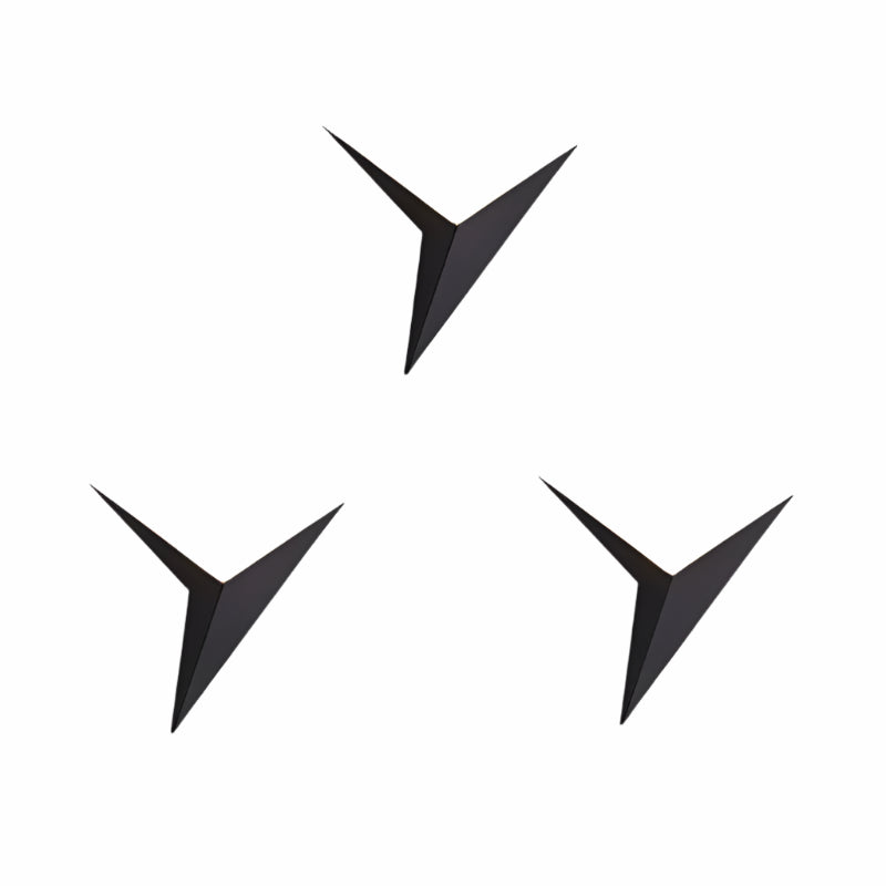 Lampa Ścienna Ezio z Aluminium w Białym, Czarnym i Złotym Wykończeniu – Minimalistyczny Kinkiet Ścienny z Zintegrowanym Oświetleniem LED 3