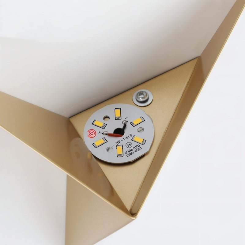 Lampa Ścienna Ezio z Aluminium w Białym, Czarnym i Złotym Wykończeniu – Minimalistyczny Kinkiet Ścienny z Zintegrowanym Oświetleniem LED 5