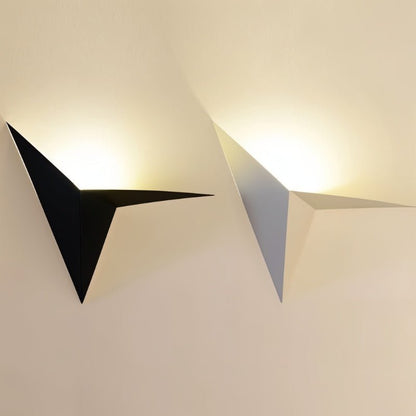Lampa Ścienna Ezio z Aluminium w Białym, Czarnym i Złotym Wykończeniu – Minimalistyczny Kinkiet Ścienny z Zintegrowanym Oświetleniem LED 7