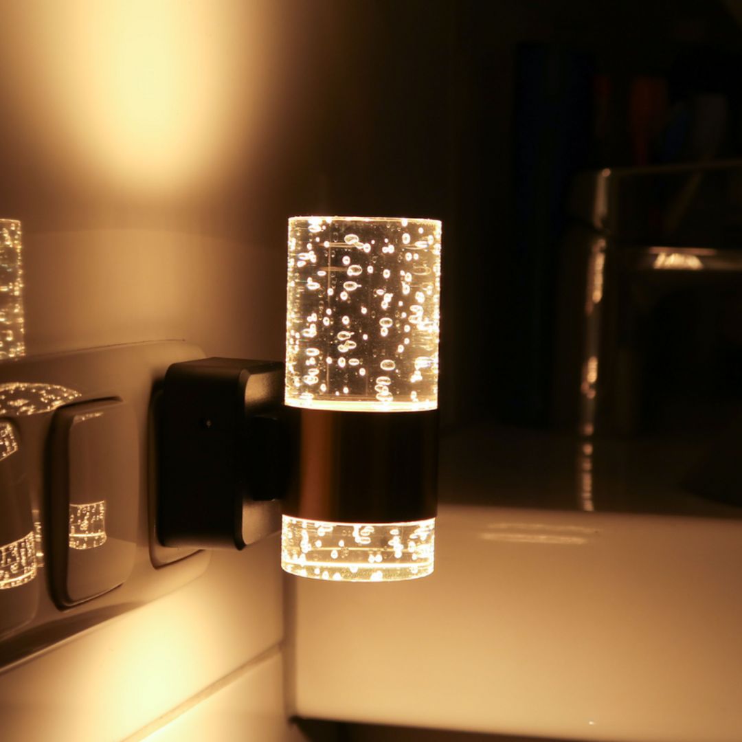 Lampa Ścienna LED z Automatycznym Czujnikiem Światła, Regulowana Jasność, Luksusowy Kinkiet Ścienny z Złotymi Akcentami 0