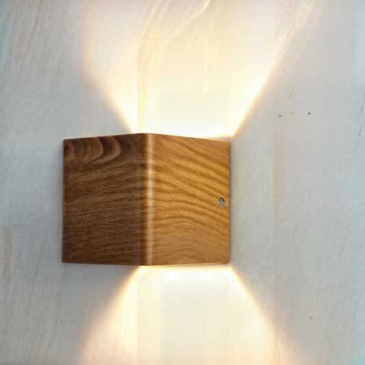 Lampa Ścienna NordLicht Arla z Drewnianym Wykończeniem – Nowoczesny Kinkiet LED do Sypialni i Salonu 0